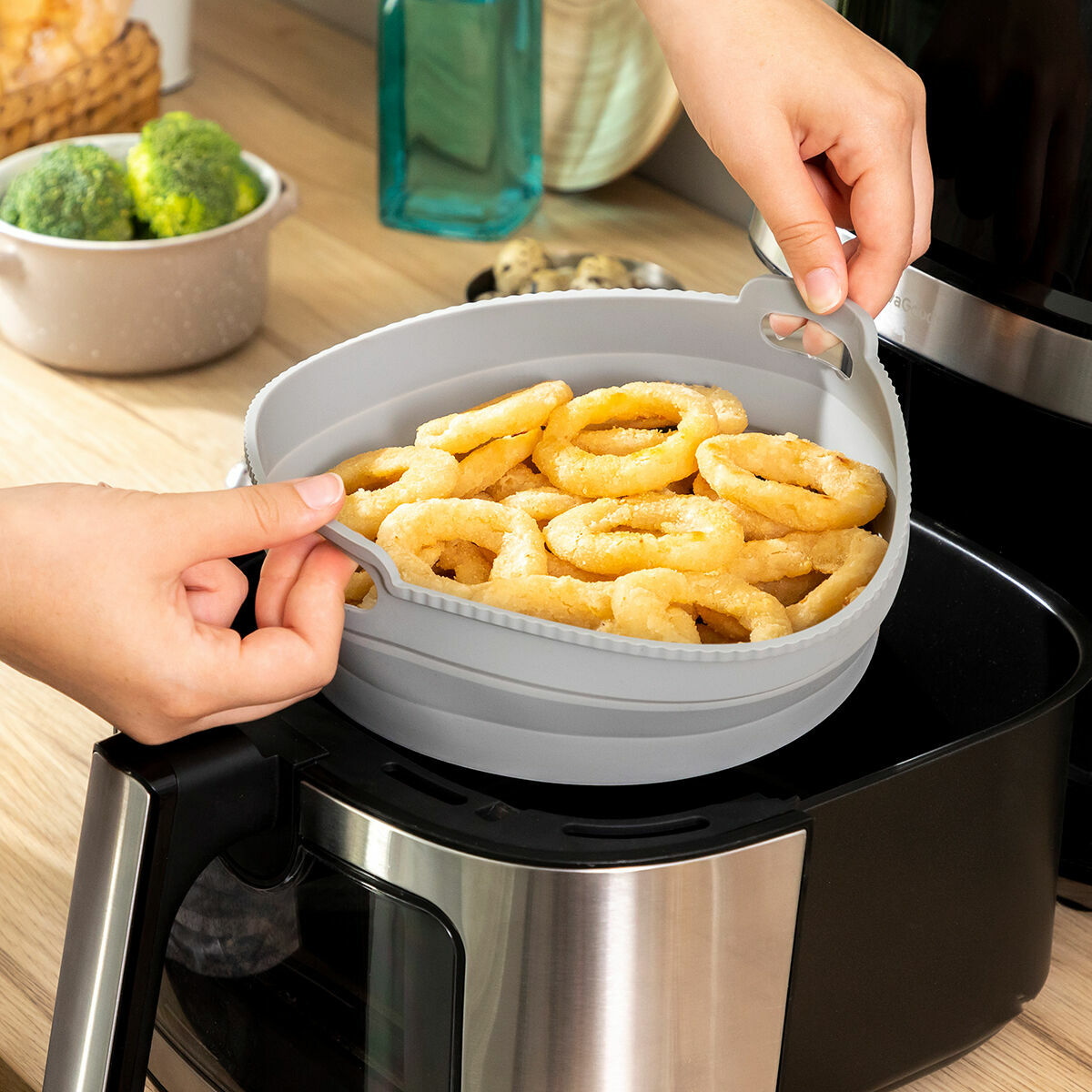 Airfryer silikonivuoka jakajalla, taittuva Ø21,5 cm, uuni & mikro, BPA-vapaa – taittuva rakenne jakajalla – kuva 2