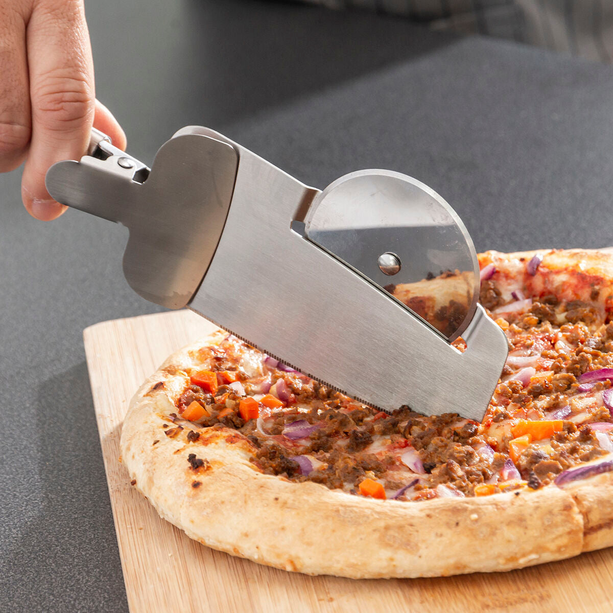 Pizzaleikkuri 4-in-1 - ruostumaton teräs, lasta, annoskauha & turvalukko – pizzapyörä pizzaleikkuri – kuva 4