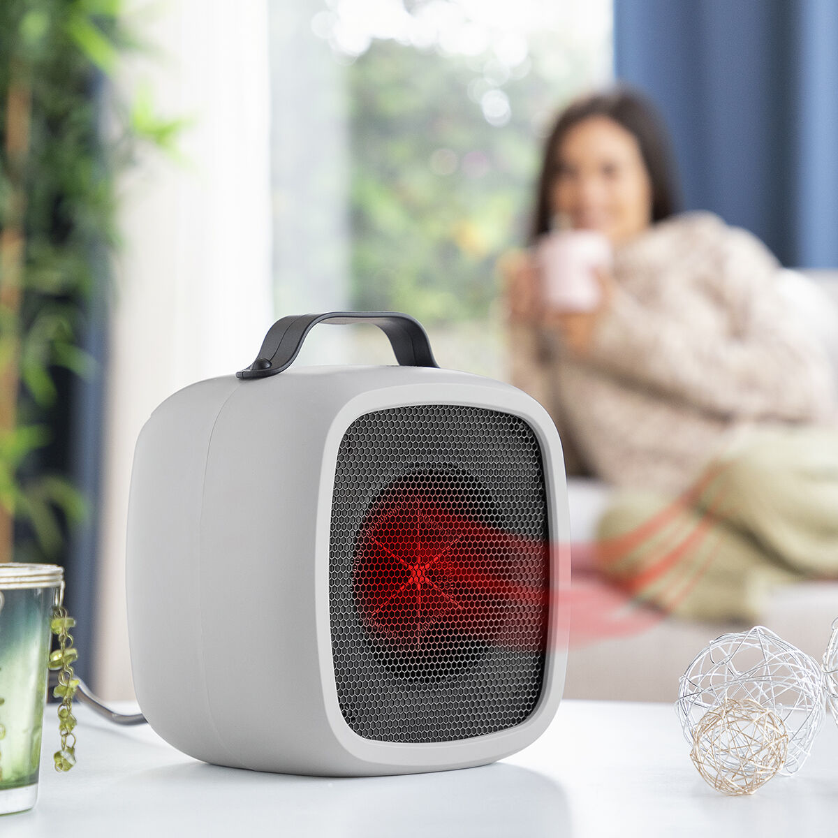Pieni sähkölämmitin 500 W, kannettava minilämmitin pöydälle & työpisteeseen – nopea lämmitys lahja naiselle – kuva 1