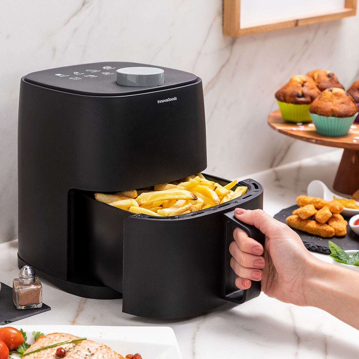 Airfryer 2 l 1200 W, ilman öljyä - kompakti pieniin keittiöihin & pariskunnille
