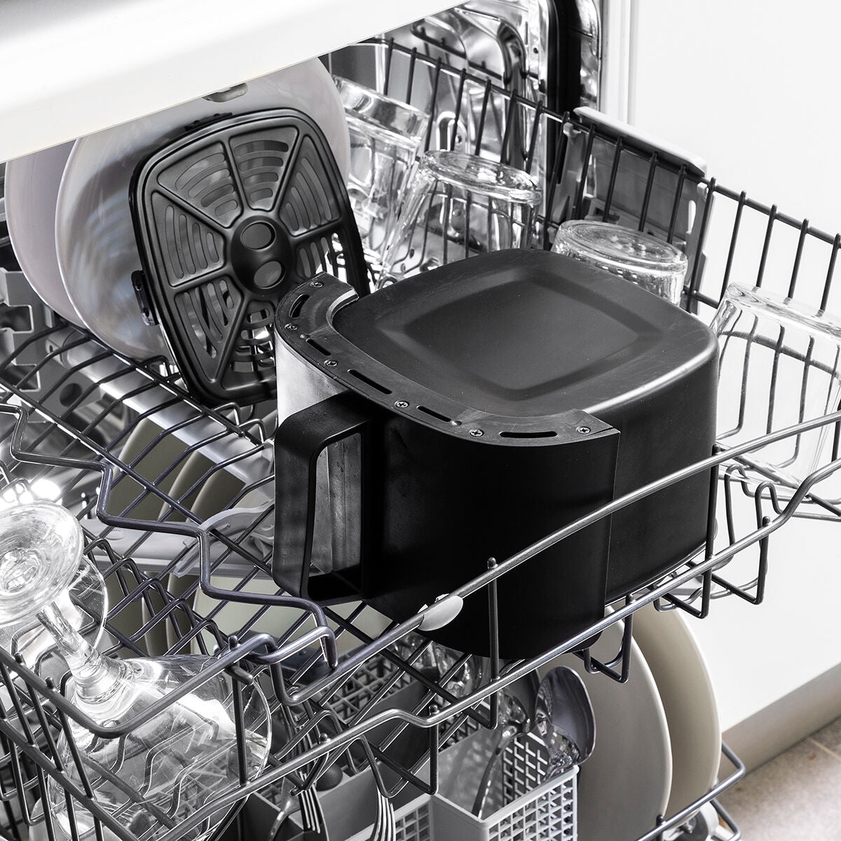Airfryer 2 l 1200 W, ilman öljyä - kompakti pieniin keittiöihin & pariskunnille