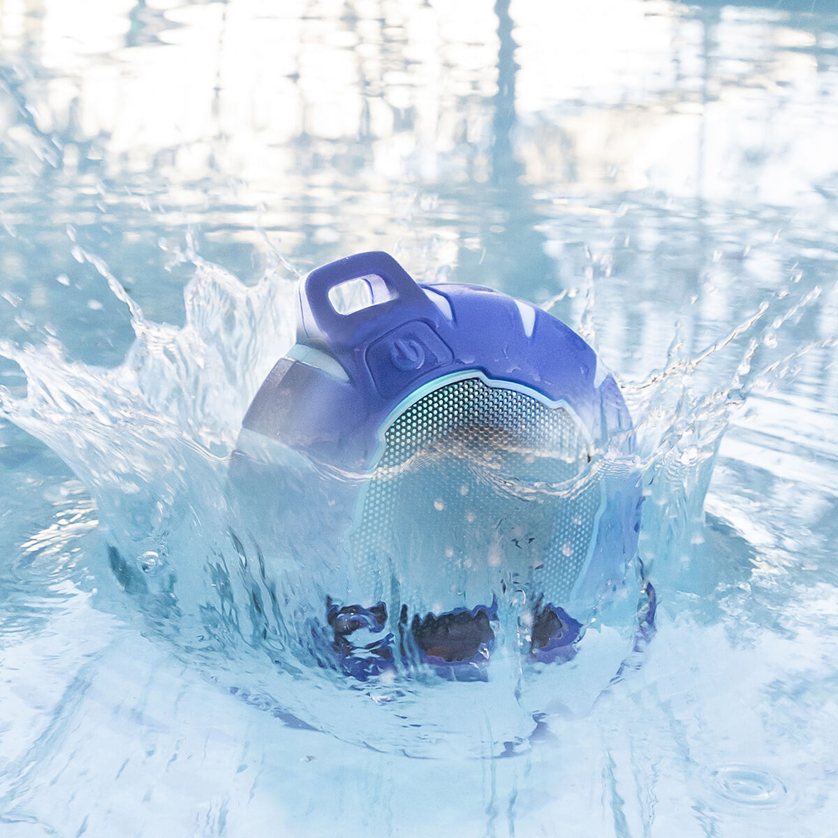 Kelluva Bluetooth-kaiutin IPX7, LED-valo & handsfree, 5W uima-altaaseen