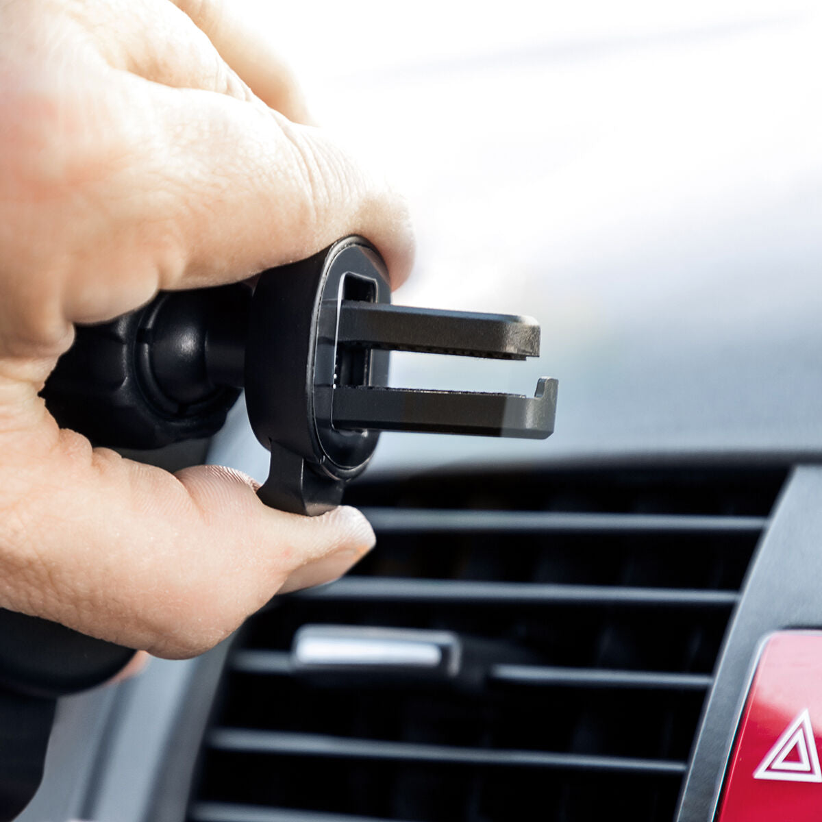 Langaton autolaturi 10 W & puhelinteline autoon, tuuletusritiläkiinnitys 360°