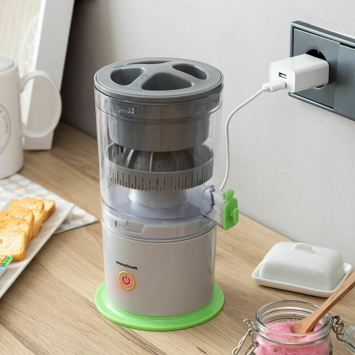 Ladattava automaattinen mehupuristin 250 ml, kannettava USB-C, retkelle – asuntoautoon sitruspuristin – kuva 9