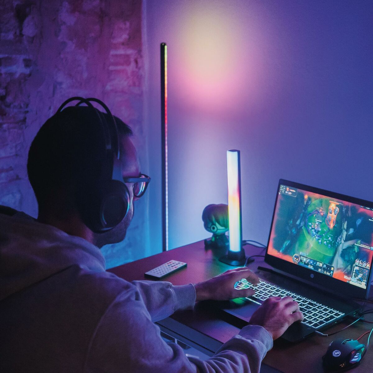 LED-lattialamppu RGB 12 W 140 cm, musta, EU-pistoke – tunnelmavalo sisäkäyttöön – Sisustusvalo LED-lattiavalaisin – kuva 14