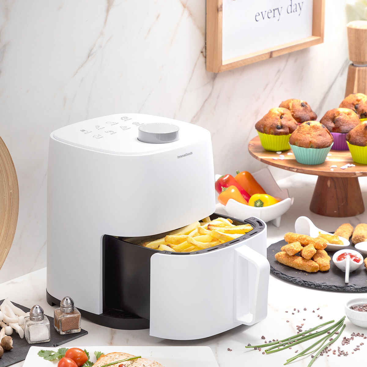 Airfryer 2 L, 1200 W - öljytön airfryer pieniin keittiöihin 360°, valkoinen