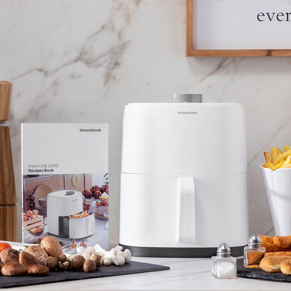 Airfryer 2 L, 1200 W - öljytön airfryer pieniin keittiöihin 360°, valkoinen