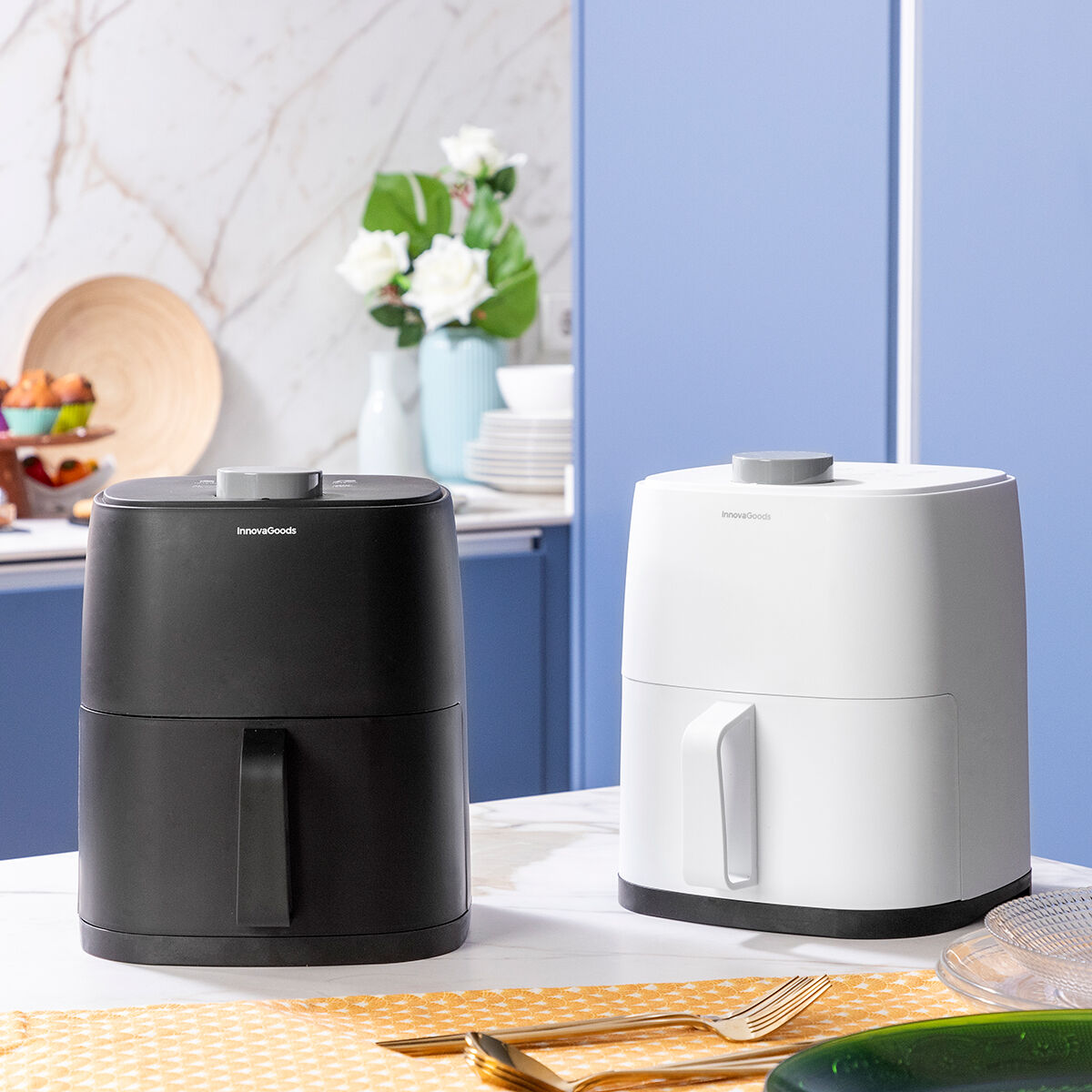 Airfryer 2 L, 1200 W - öljytön airfryer pieniin keittiöihin 360°, valkoinen