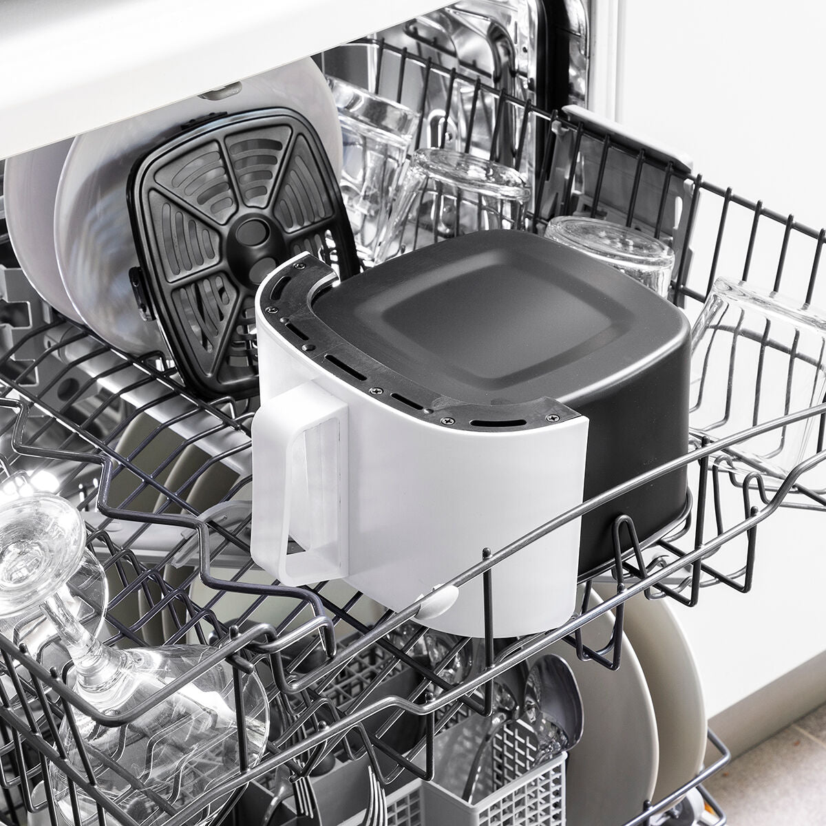 Airfryer 2 L, 1200 W - öljytön airfryer pieniin keittiöihin 360°, valkoinen
