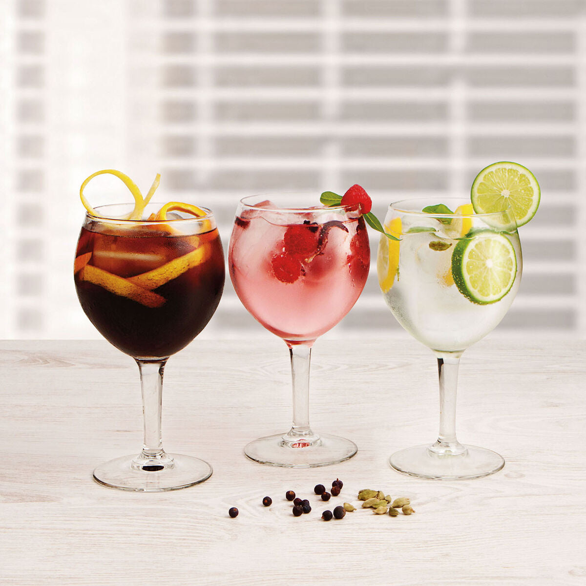 Cocktail-lasi 620 ml, 6-osainen setti, läpinäkyvä jalallinen lasi juhliin