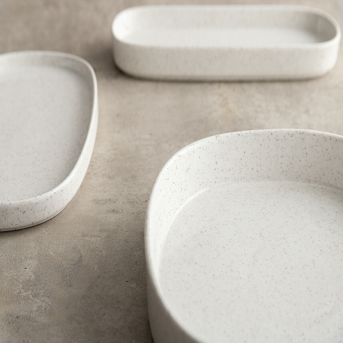 Litteät lautaset 16,5 cm, keramiikka, 8 kpl, astianpesukone- & mikroon sopivat