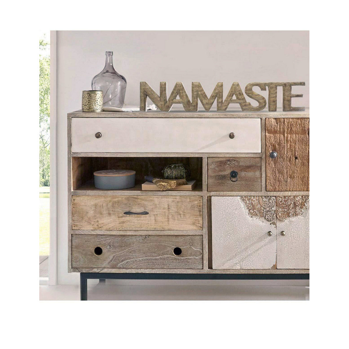 Namaste koriste mangopuusta, 54 x 3,5 x 10 cm, rustiikkinen hyllykoriste