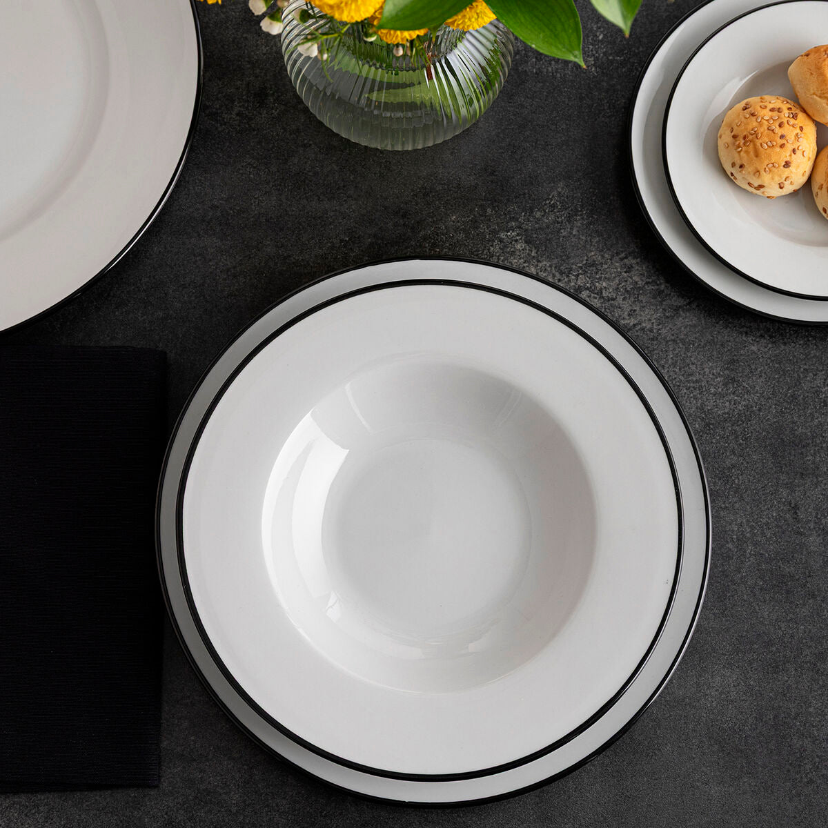 Ruokalautanen 25 cm keramiikka, valkoinen pinottava, 24 kpl ravintolaan