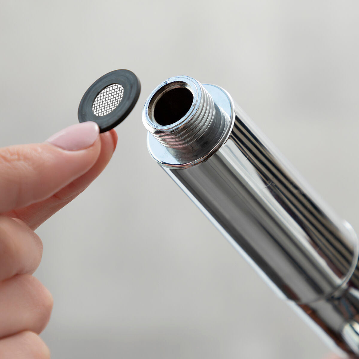 Suihkupää suodattimella, paineenkorotus & vesisäästö, 360° kääntyvä, herkälle iholle